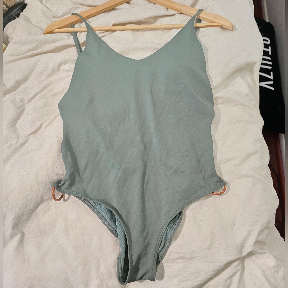 Sage green one-piece swimsuit 💦🌿
